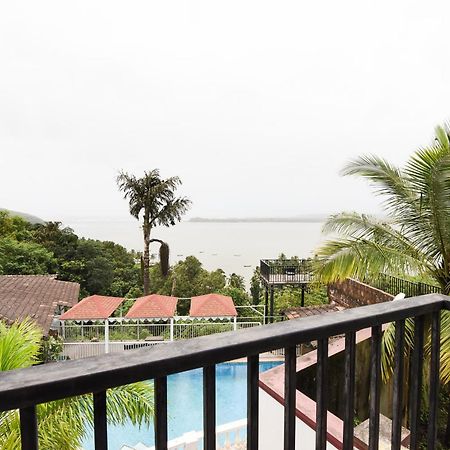 Raposo Resorts Vagator Bagian luar foto