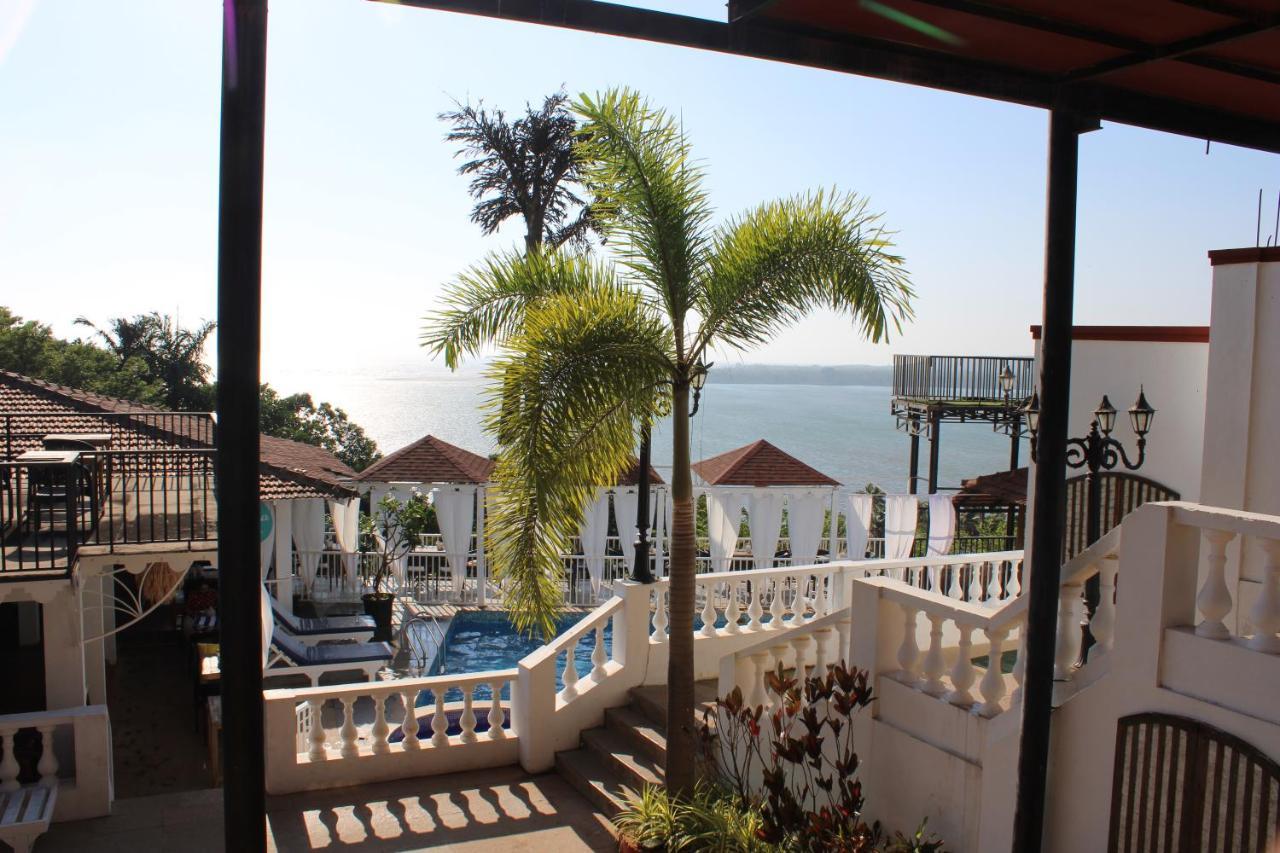 Raposo Resorts Vagator Bagian luar foto